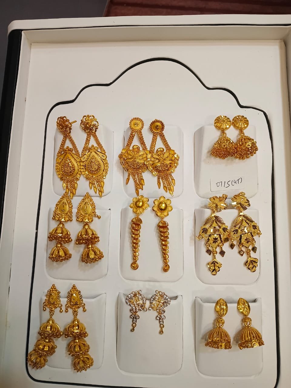 1GM Gold Earrings